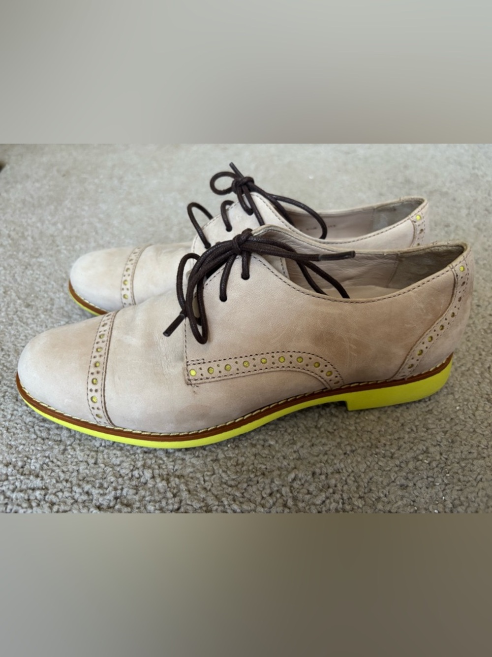 Cole Haan Gramercy Oxford shoes in the Sandstone and Lime Green colorway